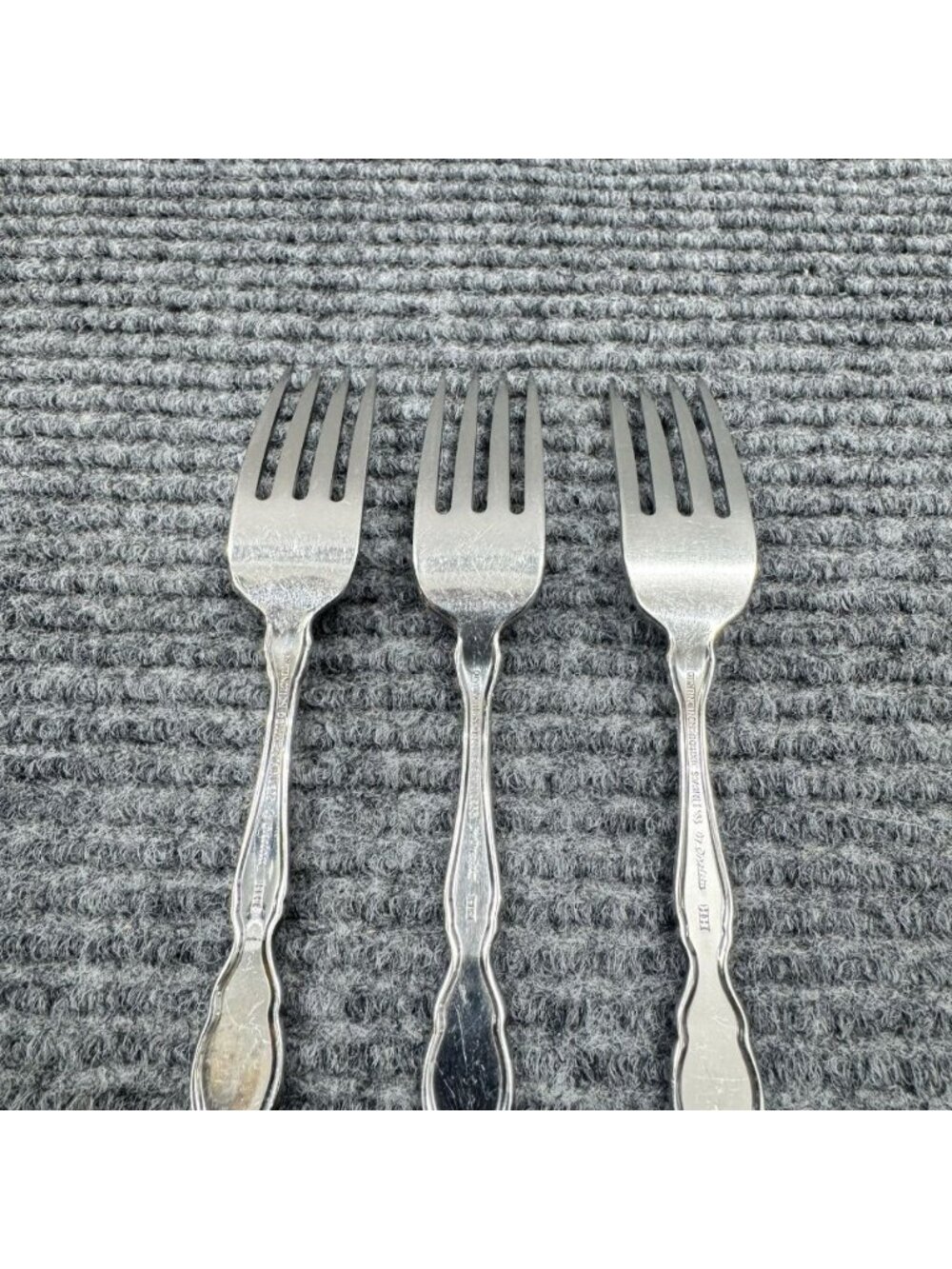 Lot Of 3 Oneida VALERIE Dinner Forks Distinction Deluxe HH Stainless - Picture 5 of 7